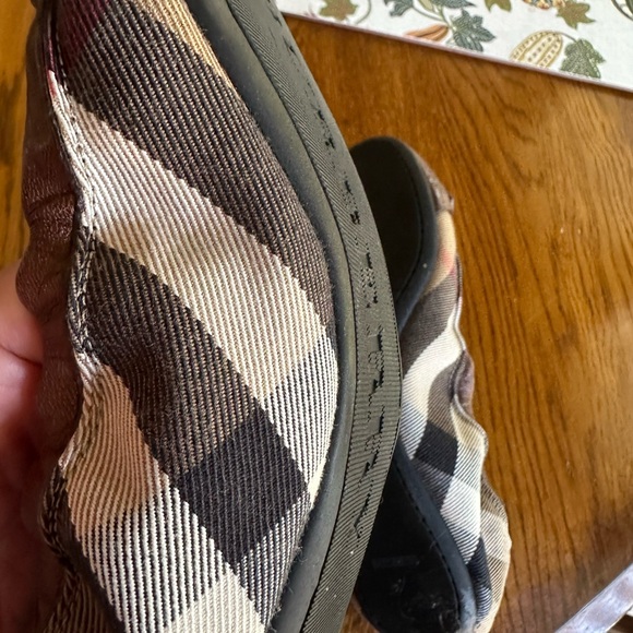 Burberry flats - Picture 6 of 11